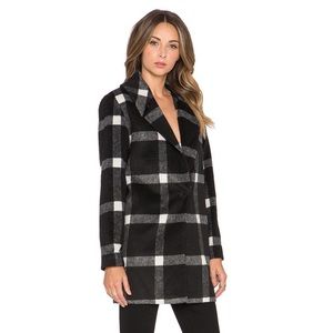 Finders Keepers plaid coat. Size M.